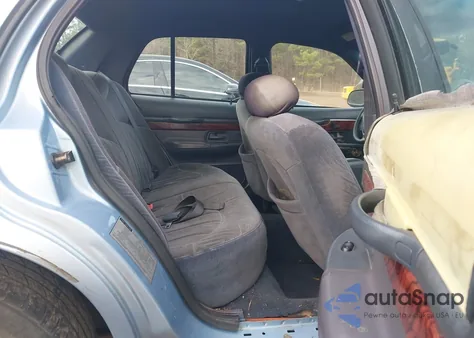 2001 Mercury Grand Marquis Gs из США, поврежденный, VIN 2MEFM74W41X631910